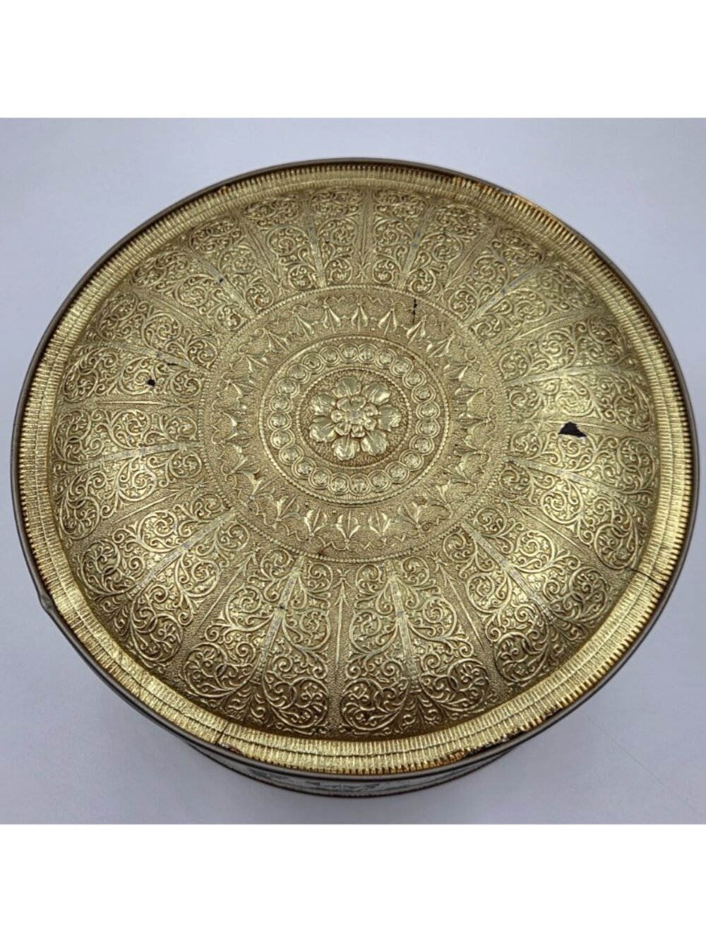 Guildcraft New York Ornate Gold Filigree Lid Floral Pattern Side Metal Round Box - Picture 3 of 6